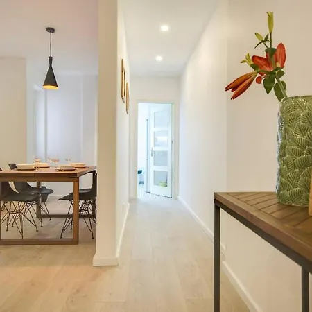 Cozy 2 Bedroom Near Campo Pequeno